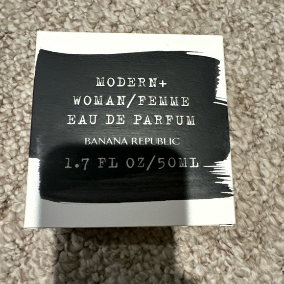 Banana Republic New In Box Modern Perfume - Picture 1 of 8